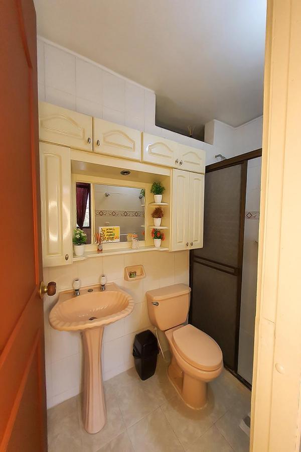 Hostal Gabo บูการามังกา ภายนอก รูปภาพ