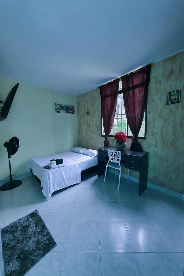 Hostal Gabo บูการามังกา ภายนอก รูปภาพ