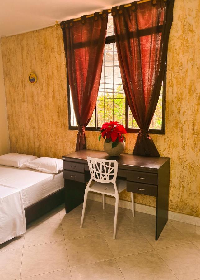Hostal Gabo บูการามังกา ภายนอก รูปภาพ